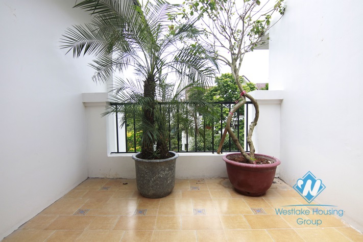 Villa with 4 bedrooms for rent in Vinhome  Riverside Long Bien, Hanoi.